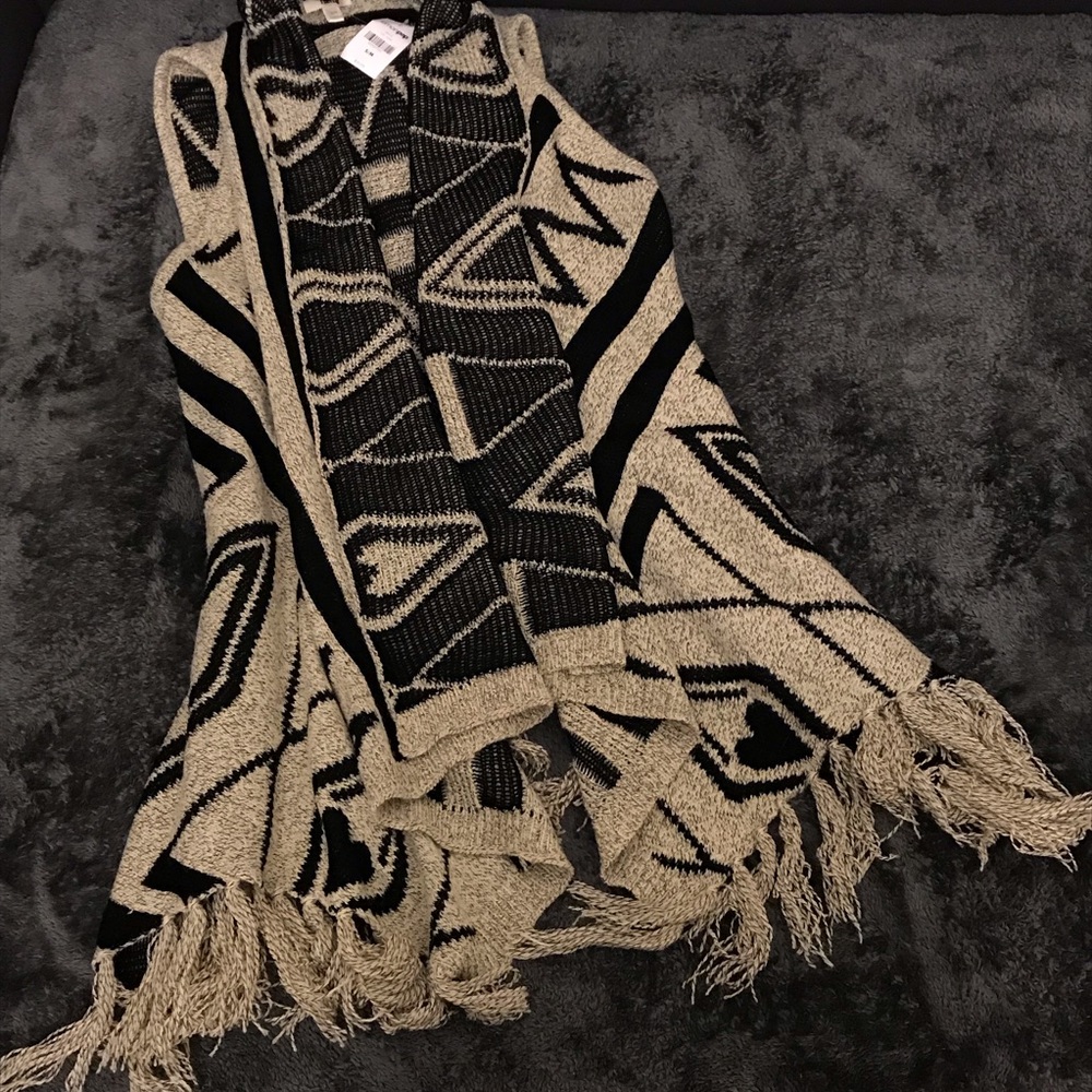 Sleeveless Cardigan